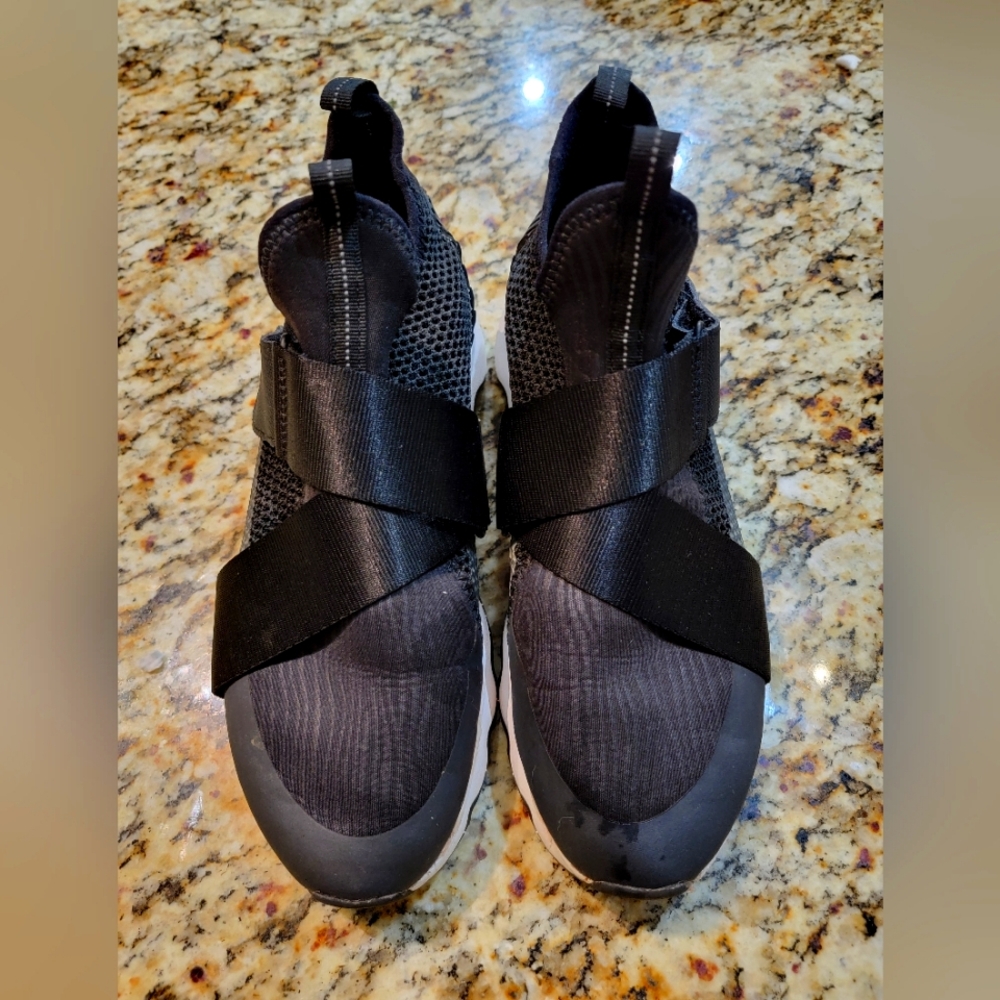 Sorel Strap Runners